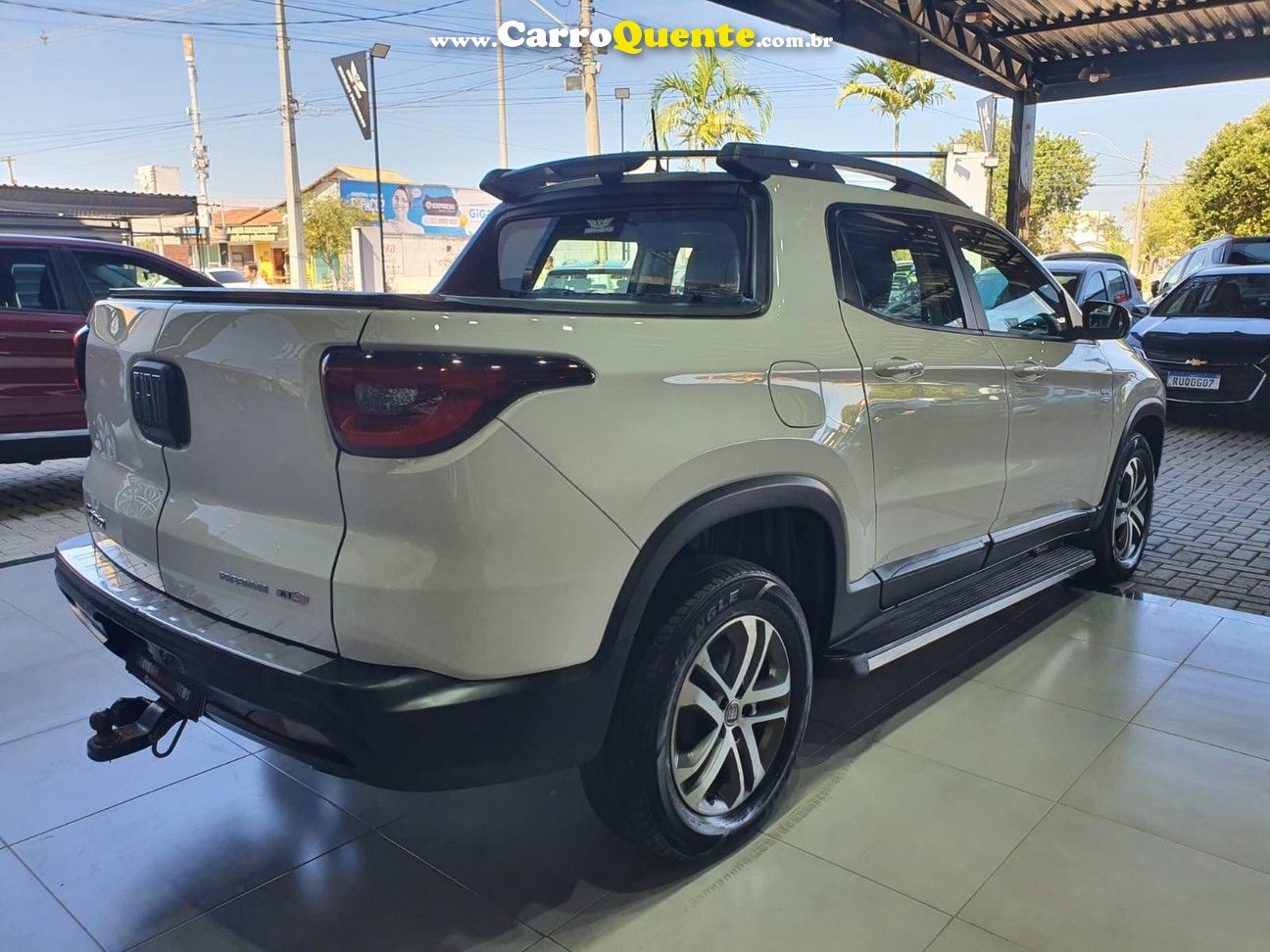 FIAT TORO 2.0 16V TURBO FREEDOM 4WD AT9 - Loja