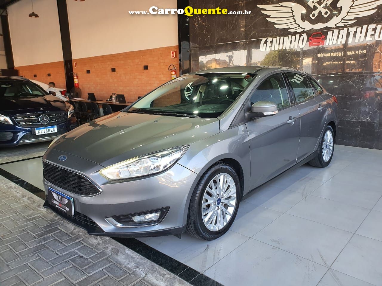 FORD FOCUS 2.0 SE FASTBACK 16V - Loja