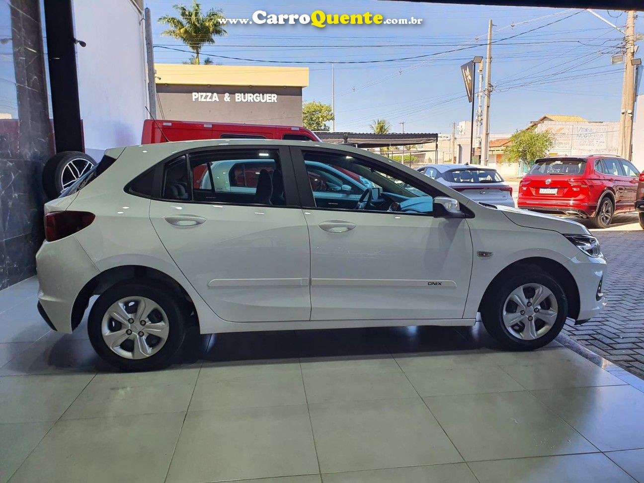 CHEVROLET ONIX 1.0 - Loja