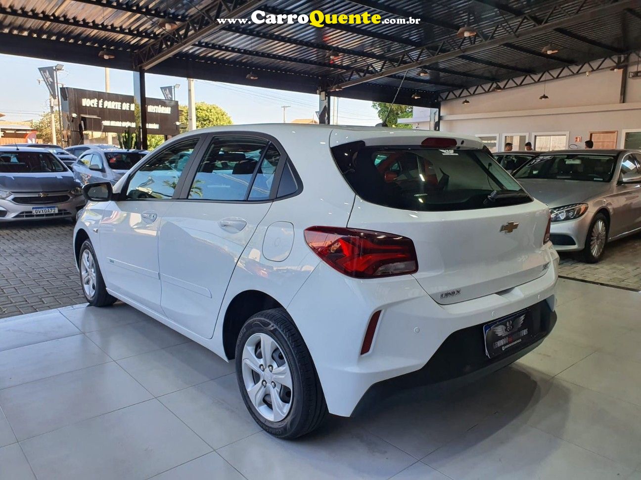 CHEVROLET ONIX 1.0 - Loja