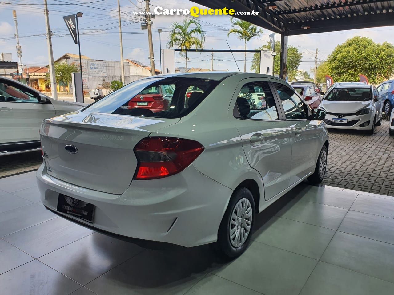 FORD KA 1.5 TIVCT SE SEDAN - Loja