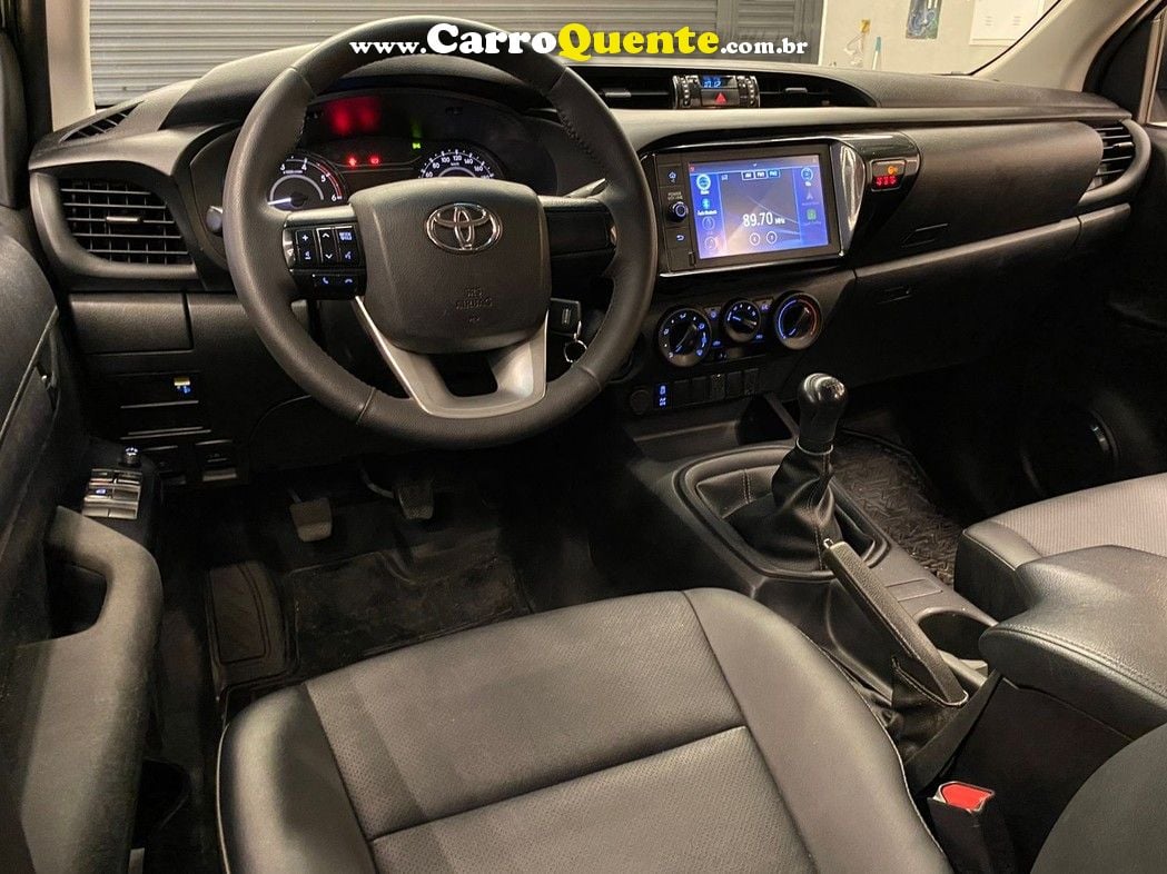 TOYOTA HILUX 2.8 D-4D TURBO CD POWER PACK 4X4 - Loja