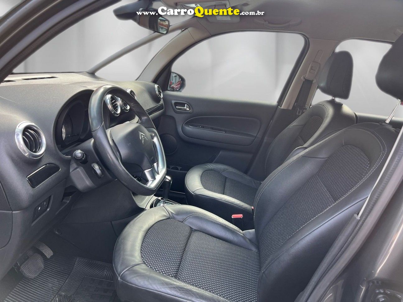 CITROEN C3 PICASSO 1.6 EXCLUSIVE BVA - Loja