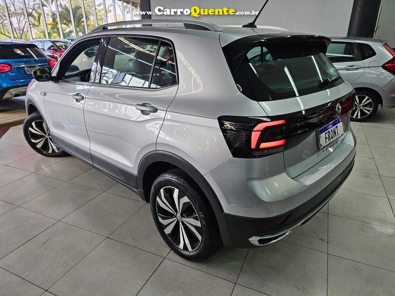 VOLKSWAGEN T-CROSS 1.4 250 TSI HIGHLINE - Loja