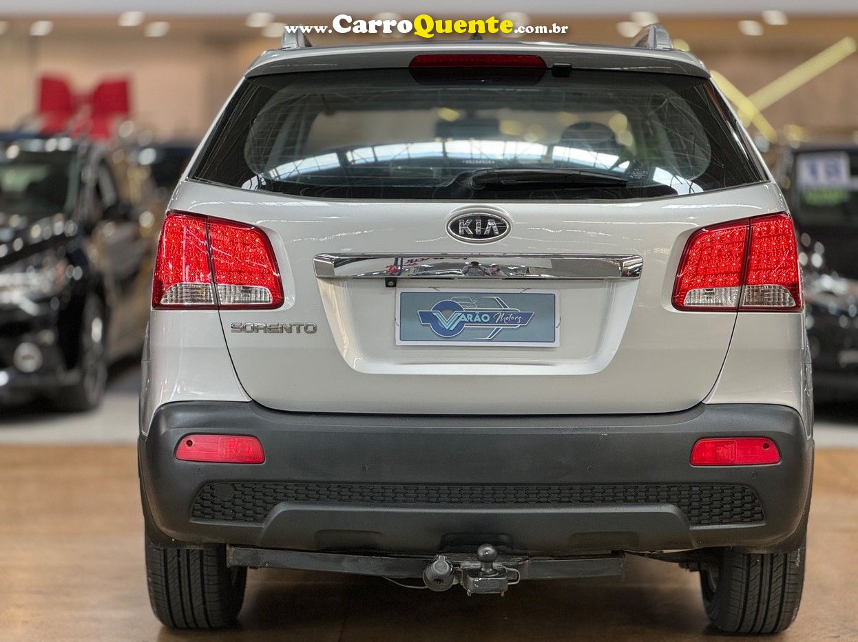 KIA SORENTO 2.4 16V EX 7L - Loja