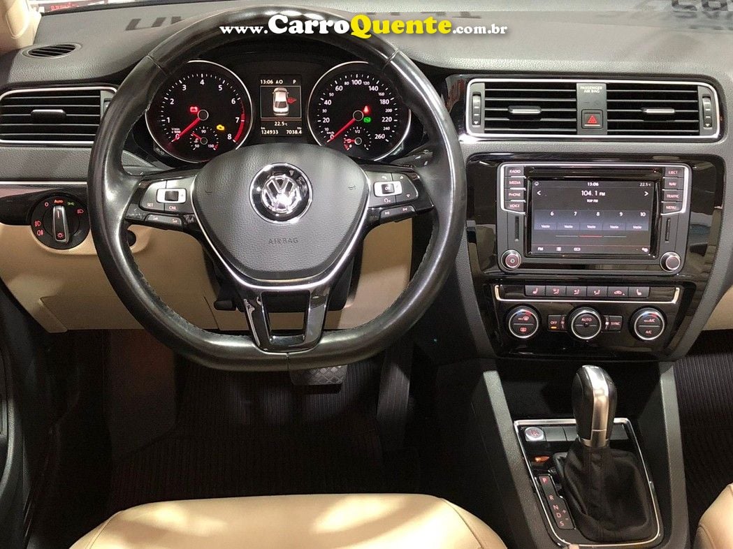 VOLKSWAGEN JETTA 2.0 TSI HIGHLINE 211CV - Loja