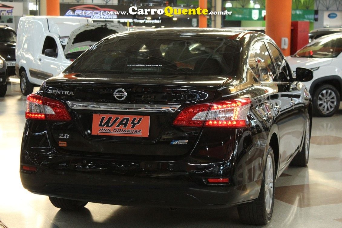 NISSAN SENTRA 2.0 S 16V - Loja