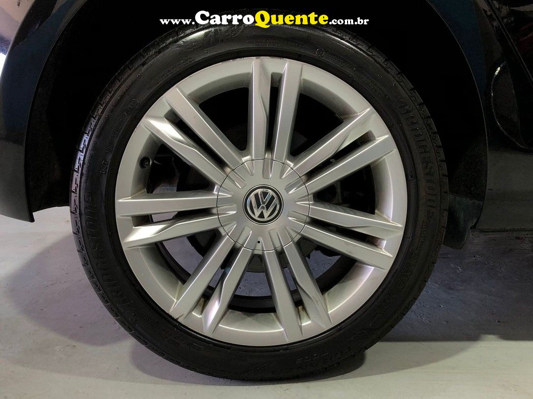 VOLKSWAGEN GOLF 1.4 TSI HIGHLINE 16V - Loja