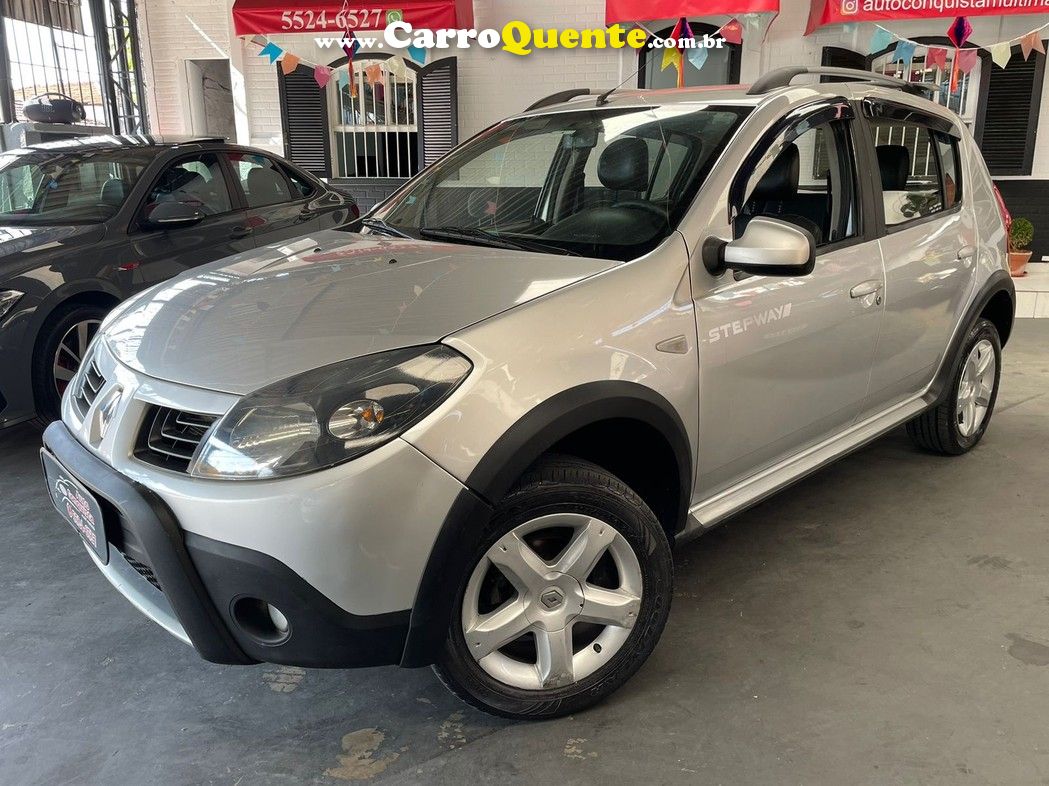 RENAULT SANDERO 1.6 STEPWAY 16V - Loja