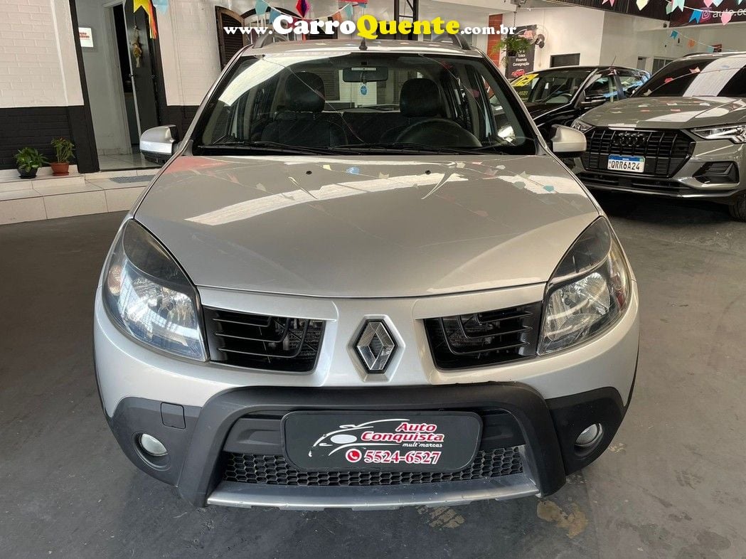 RENAULT SANDERO 1.6 STEPWAY 16V - Loja