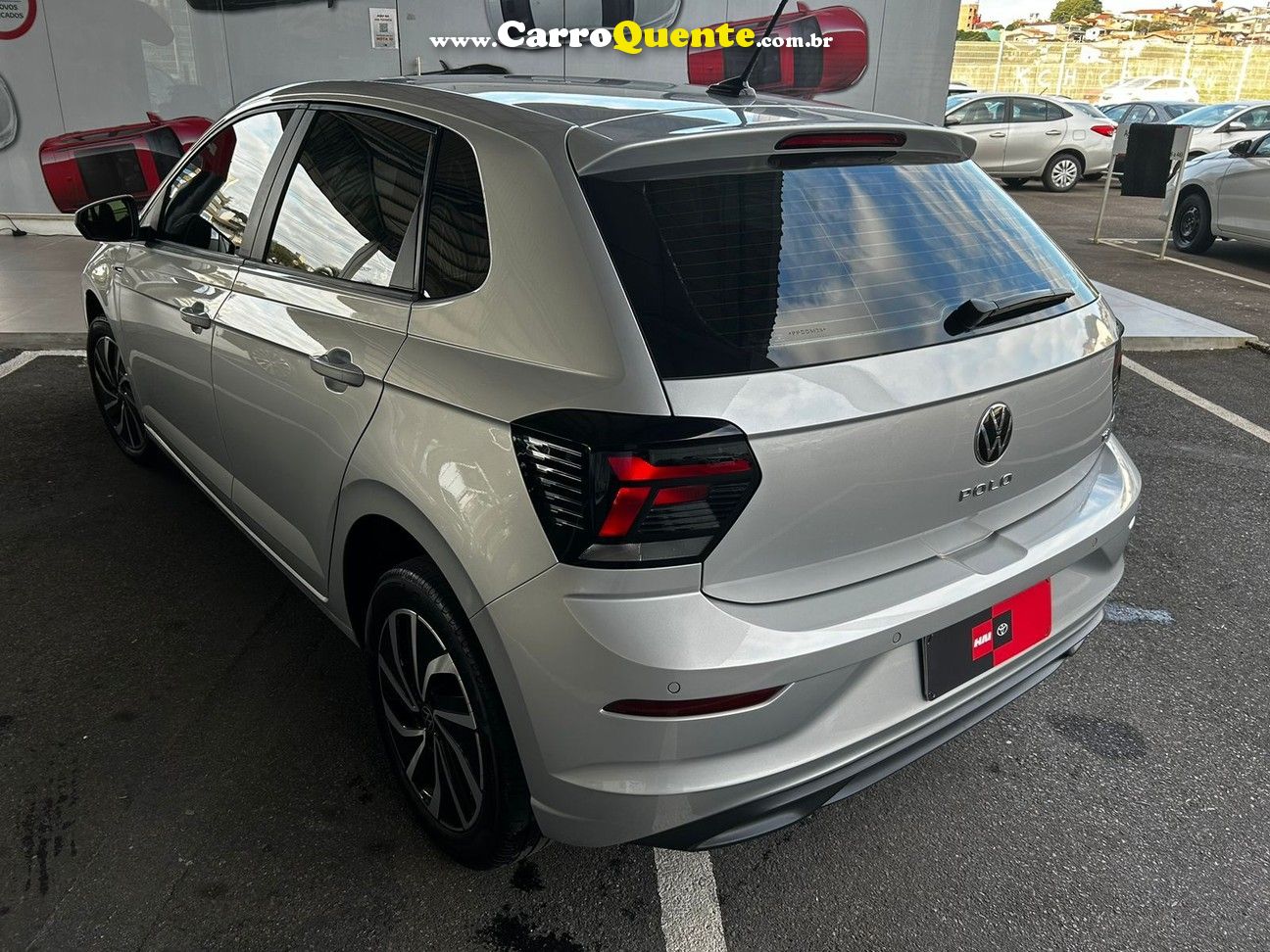 VOLKSWAGEN POLO 1.0 200 TSI HIGHLINE - Loja