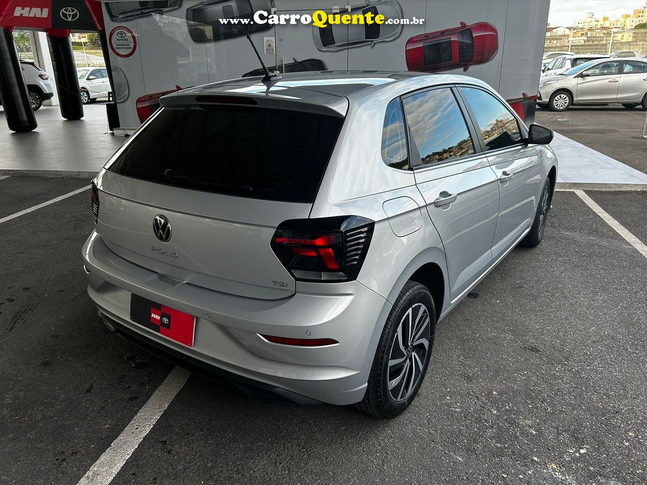 VOLKSWAGEN POLO 1.0 200 TSI HIGHLINE - Loja