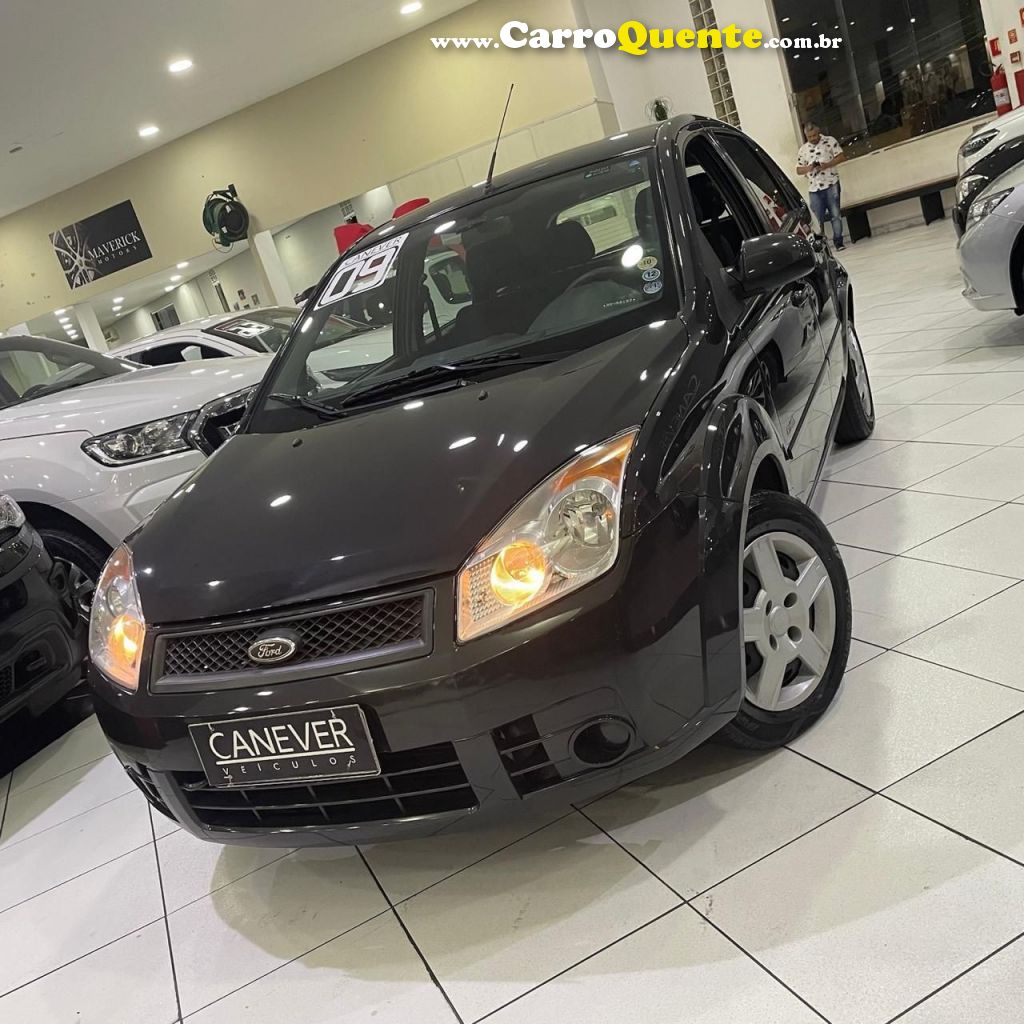 FORD FIESTA 1.6 MPI CLASS HATCH 8V - Loja