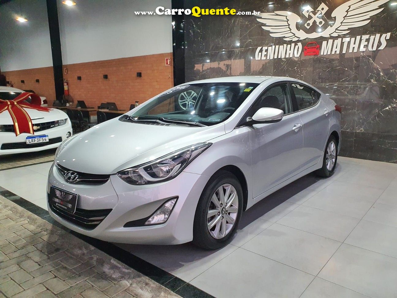 HYUNDAI ELANTRA 2.0 GLS 16V - Loja