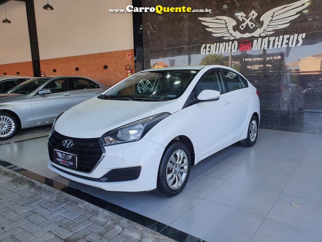 HYUNDAI HB20S 1.6 COMFORT PLUS 16V - Loja