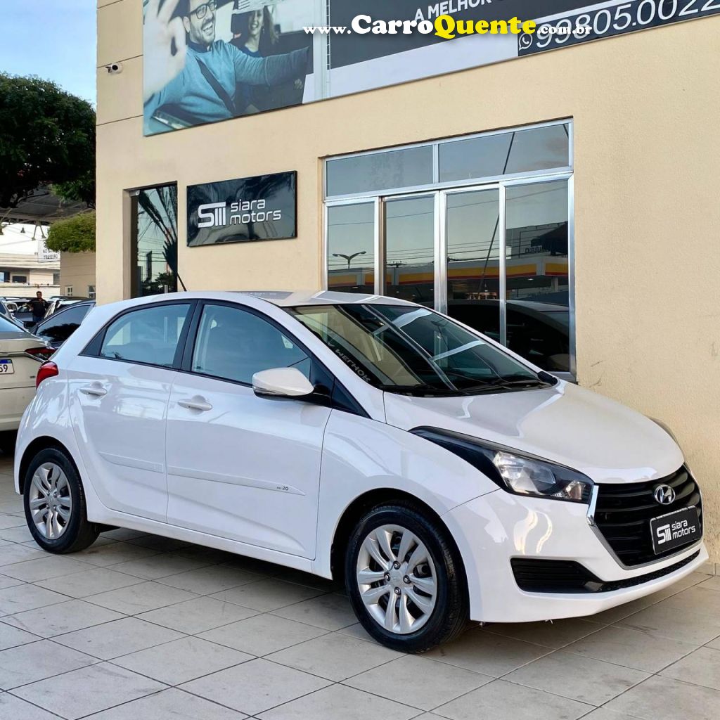 HYUNDAI   HB20 COMFORT PLUS 1.0 TB FLEX 12V MEC.   BRANCO 2017 1.0 FLEX - Loja