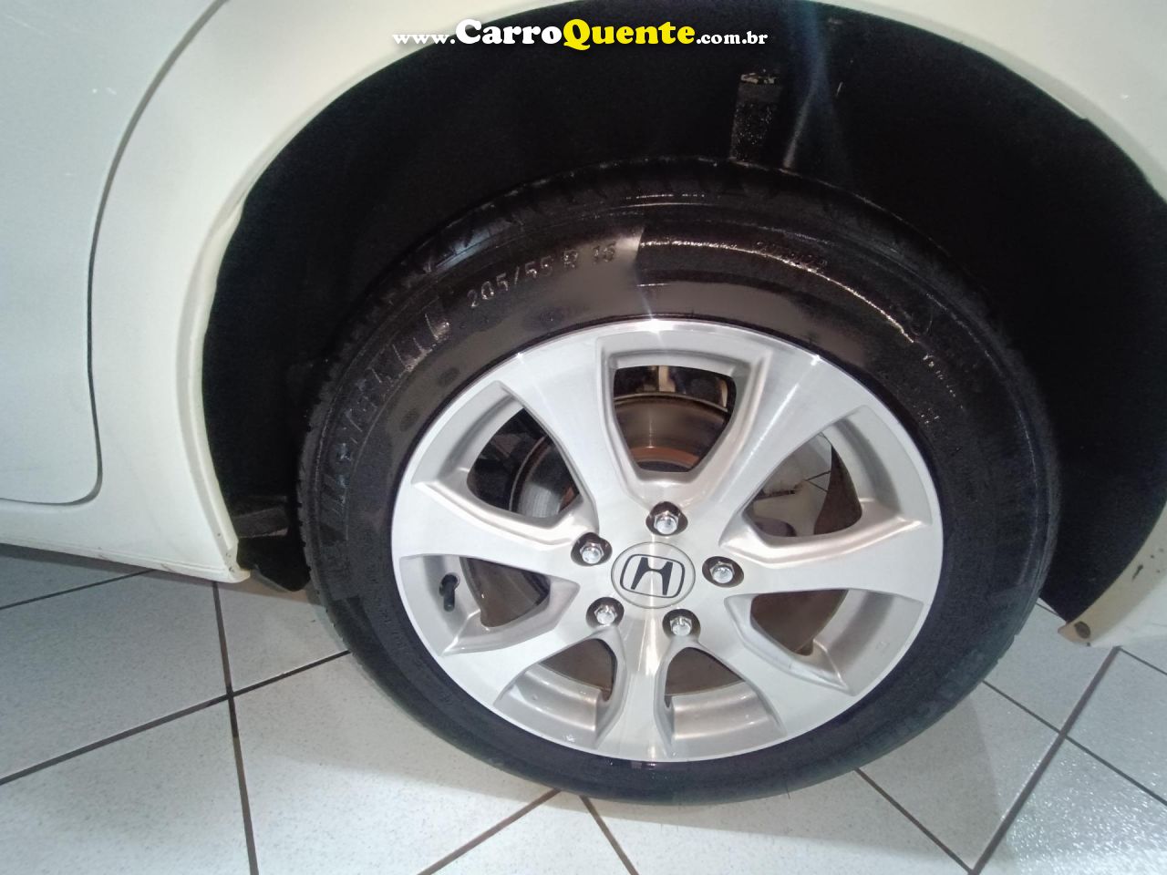 HONDA   CIVIC SEDAN EXR 2.0 FLEXONE 16V AUT. 4P   BRANCO 2014 2.0 GASOLINA - Loja