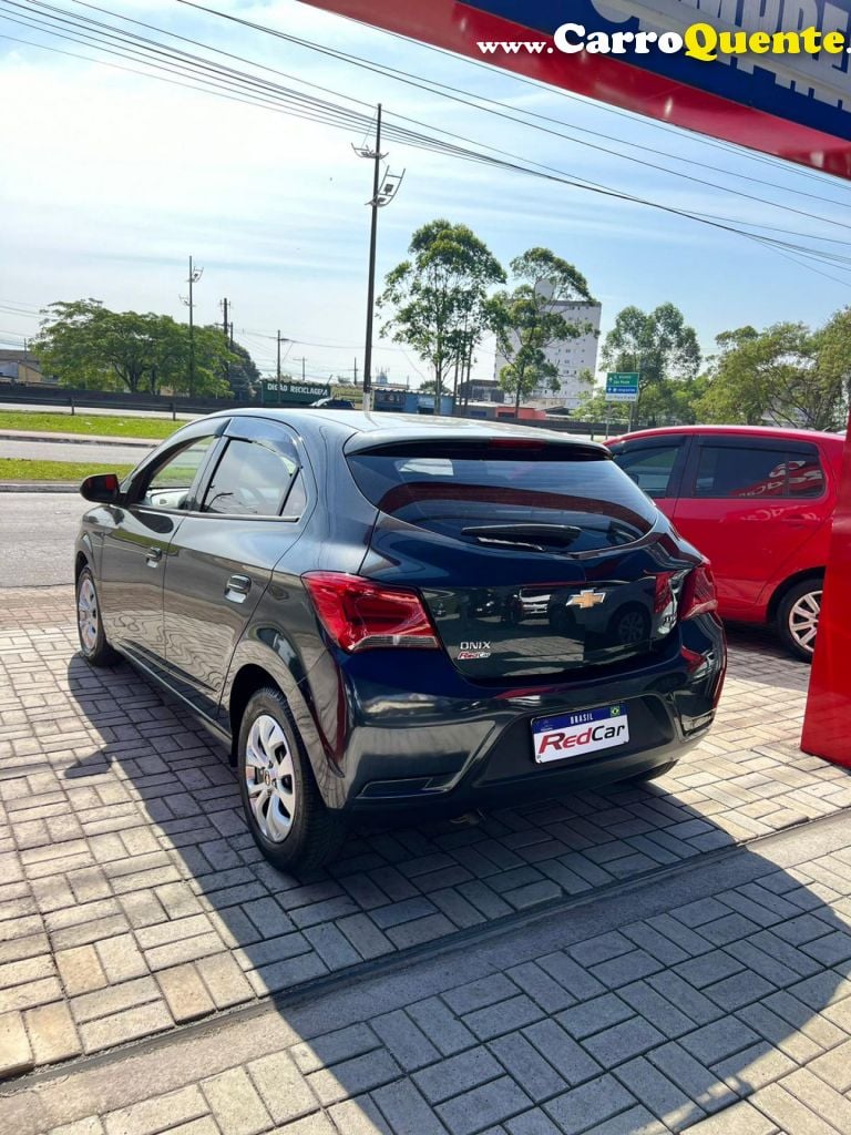 CHEVROLET   ONIX HATCH LT 1.0 8V FLEXPOWER 5P MEC.   CINZA 2019 1.0 FLEX - Loja