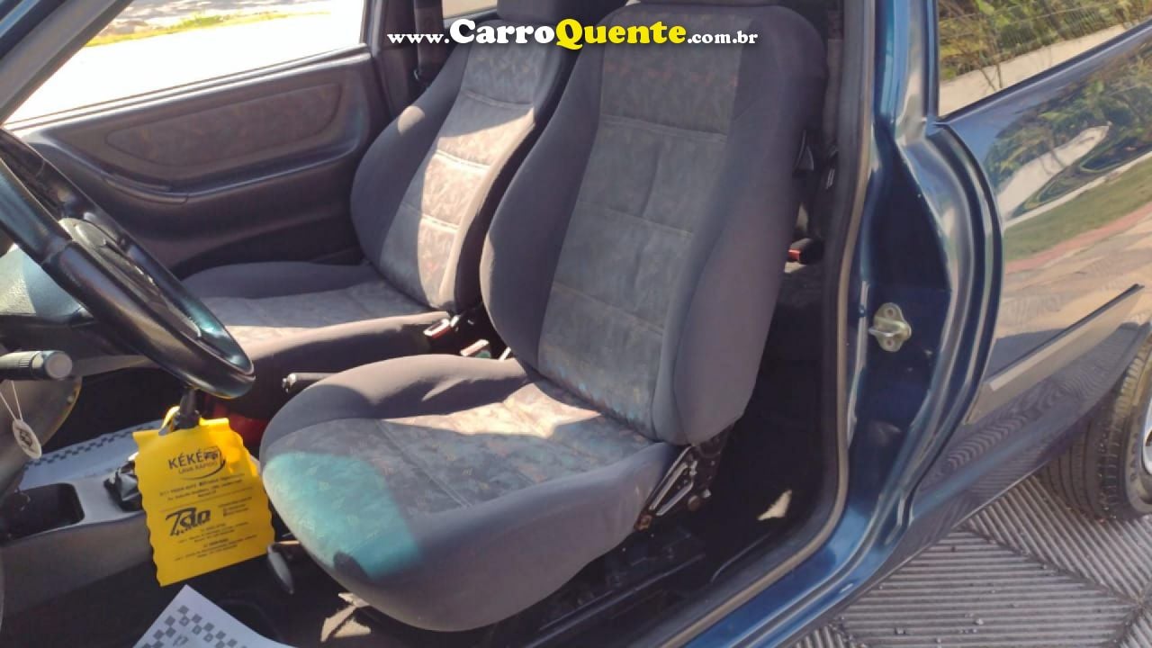 CHEVROLET   CELTA 1.0SUPERN.PIQ.1.0 MPFI VHC 8V 3P   AZUL 2003 1.0 GASOLINA - Loja