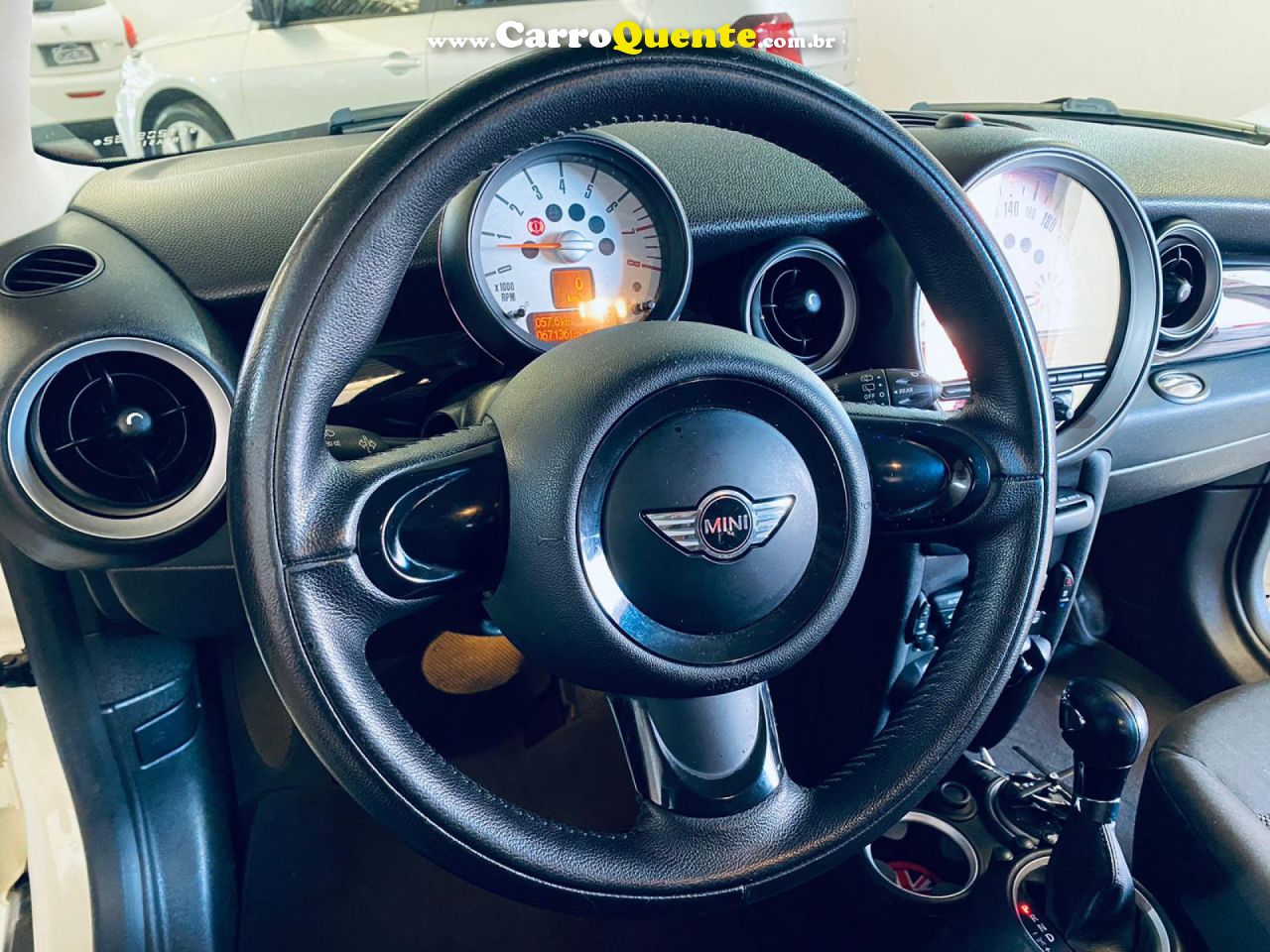 MINI   COOPER 1.6 AUT.   BRANCO 2012 1.6 GASOLINA - Loja