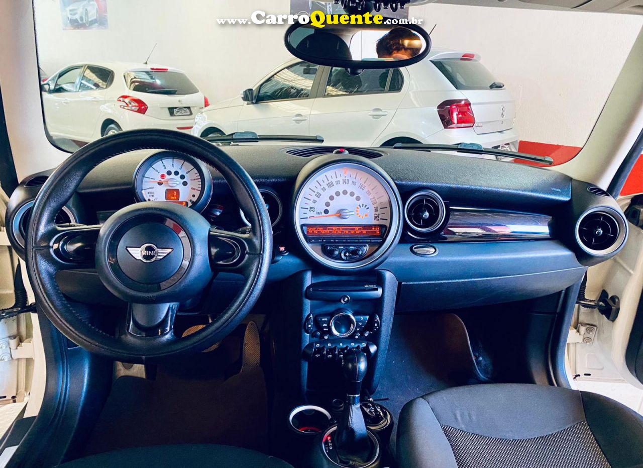 MINI   COOPER 1.6 AUT.   BRANCO 2012 1.6 GASOLINA - Loja