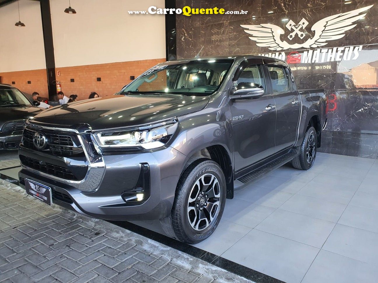 TOYOTA HILUX 2.8 SRV 4X4 CD 16V - Loja