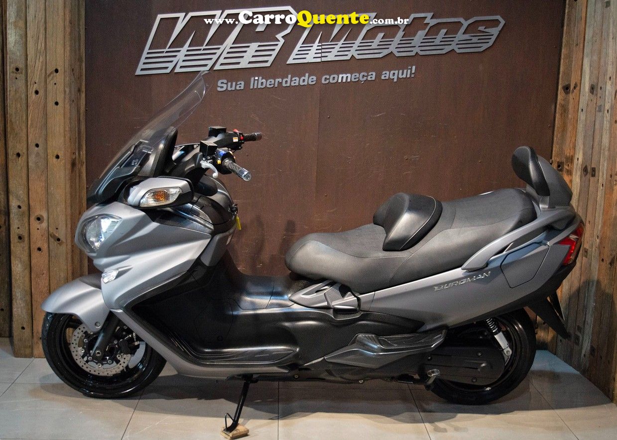 SUZUKI BURGMAN 650 EXECUTIVE - Loja