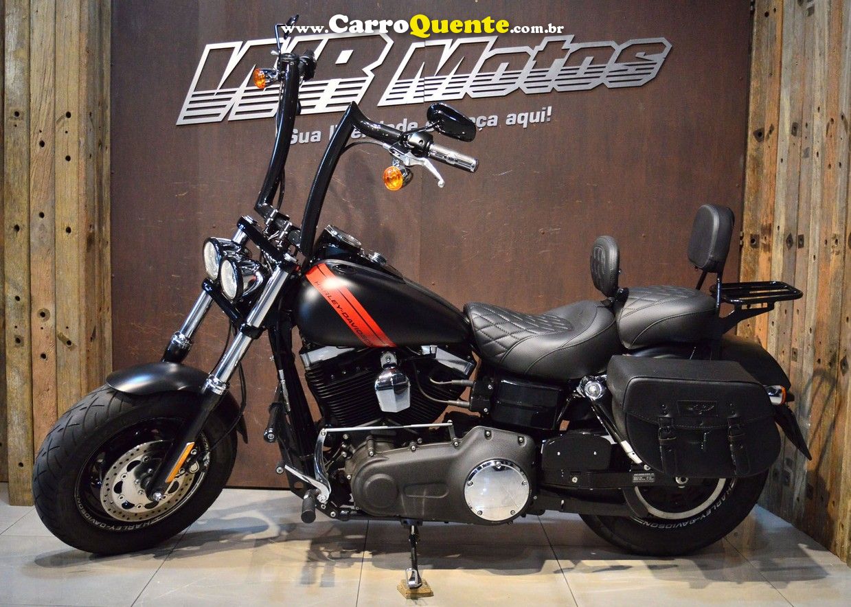 HARLEY-DAVIDSON DYNA FAT BOB - Loja