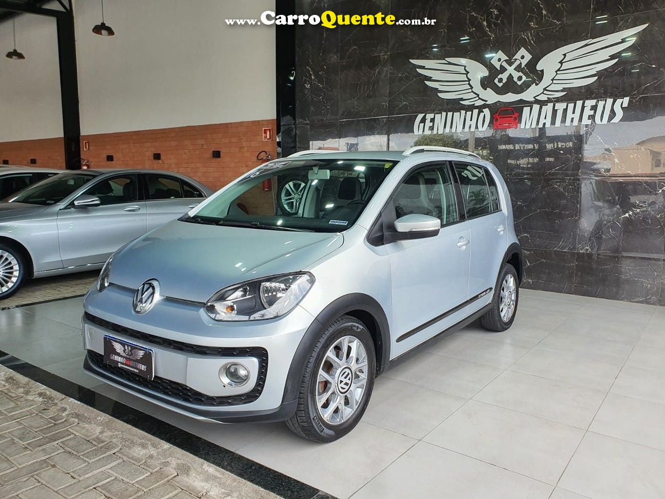 VOLKSWAGEN CROSS UP 1.0 TSI 12V - Loja