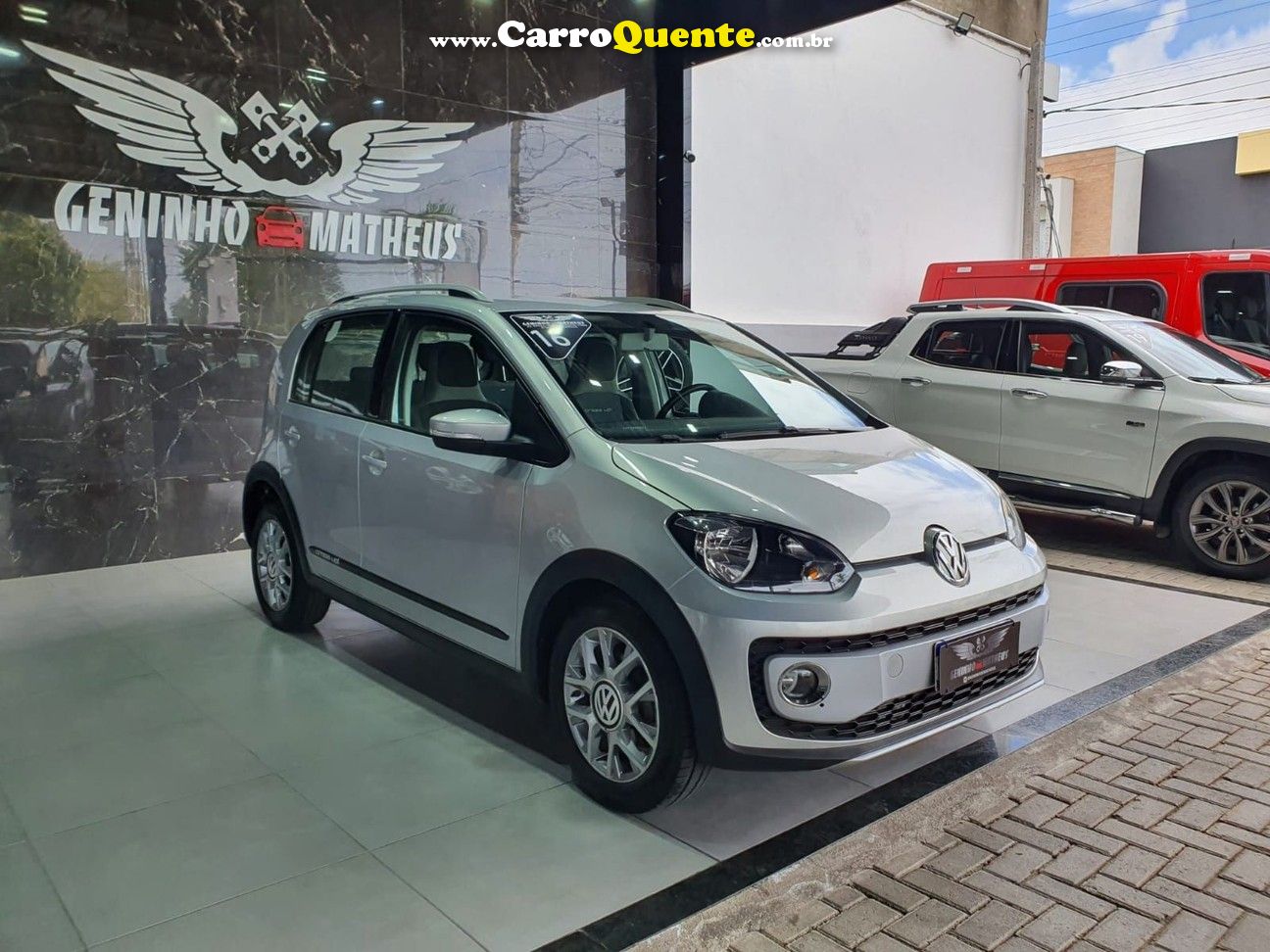 VOLKSWAGEN CROSS UP 1.0 TSI 12V - Loja