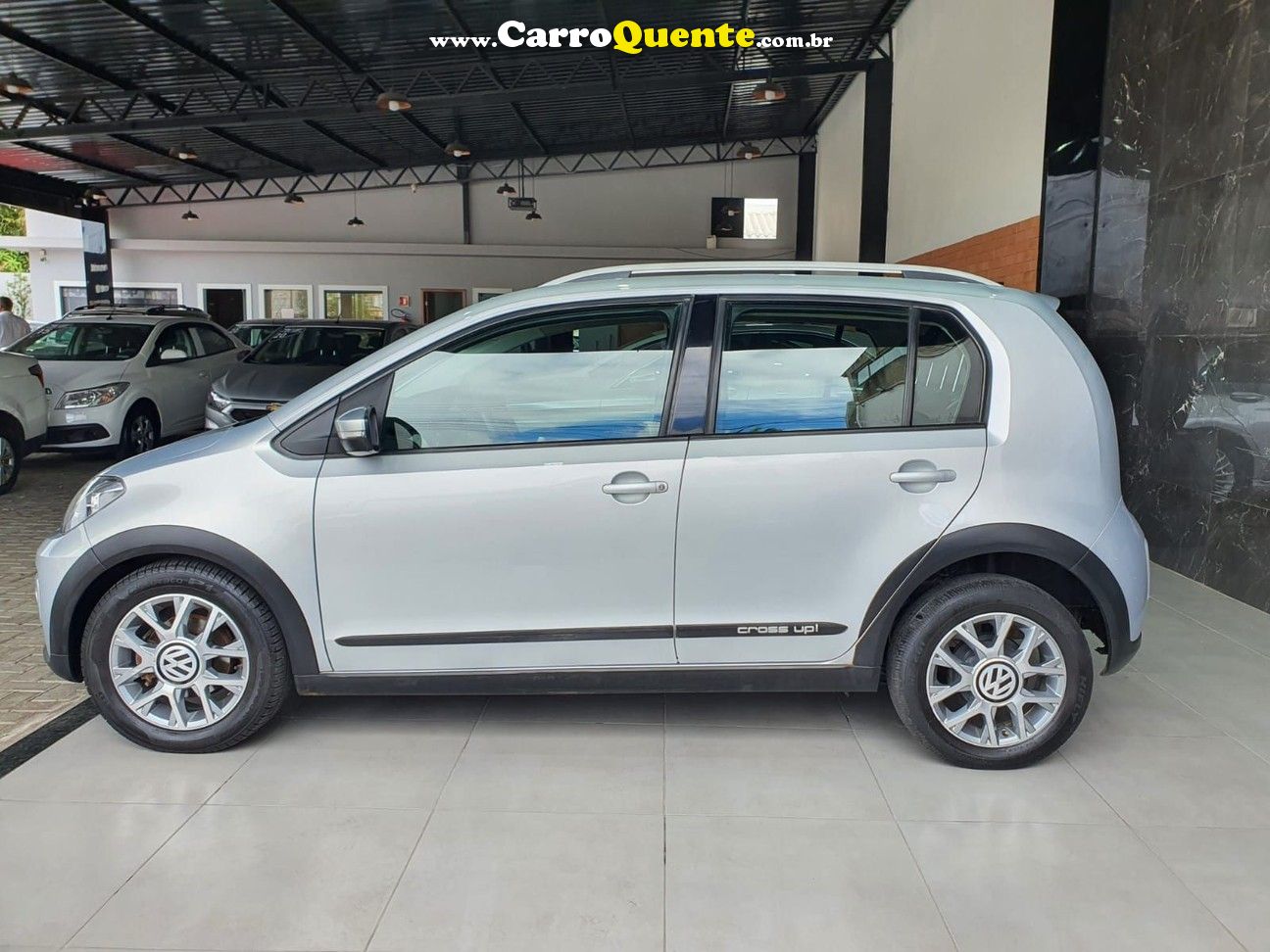 VOLKSWAGEN CROSS UP 1.0 TSI 12V - Loja