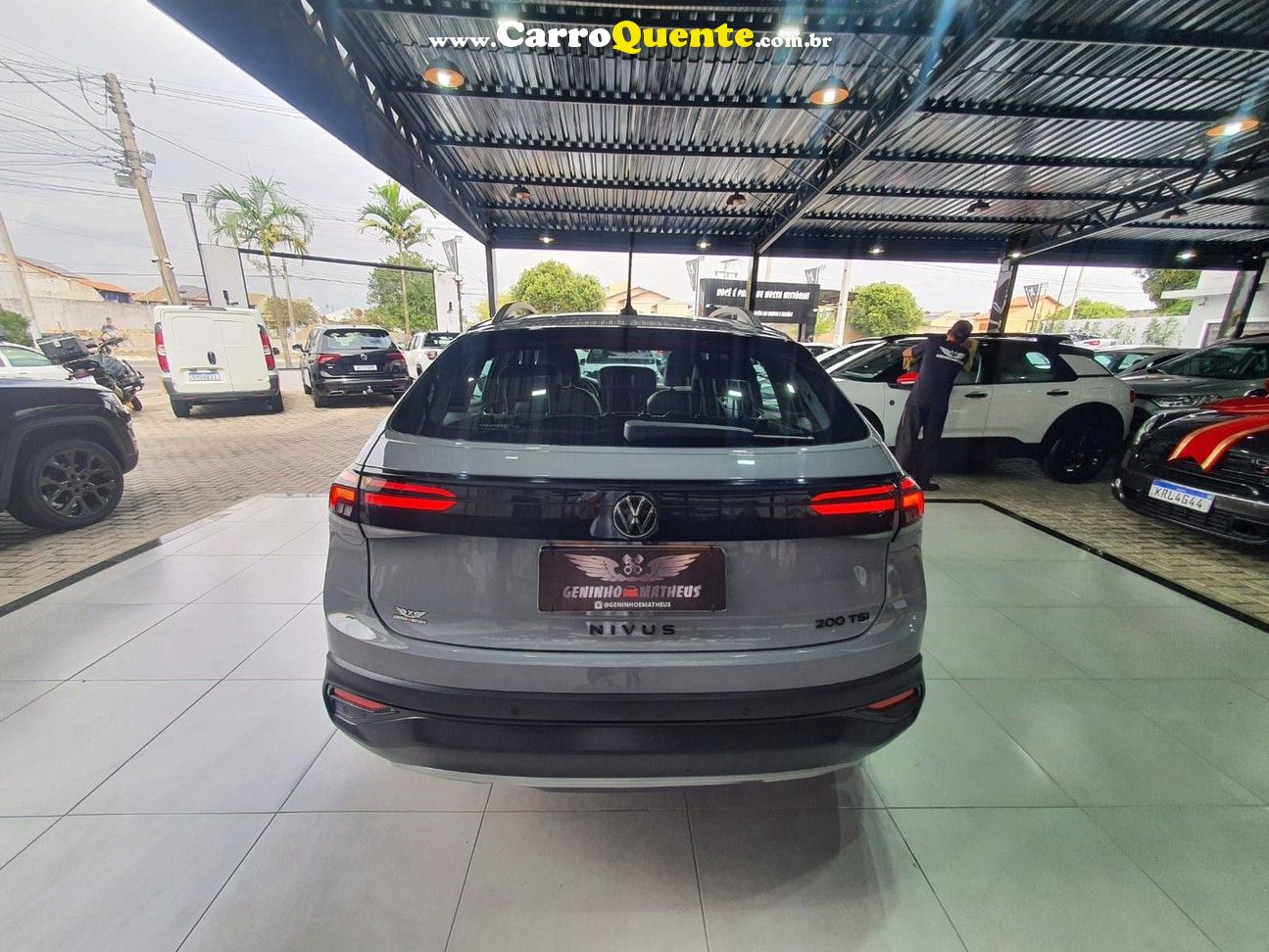 VOLKSWAGEN NIVUS 1.0 200 TSI HIGHLINE - Loja