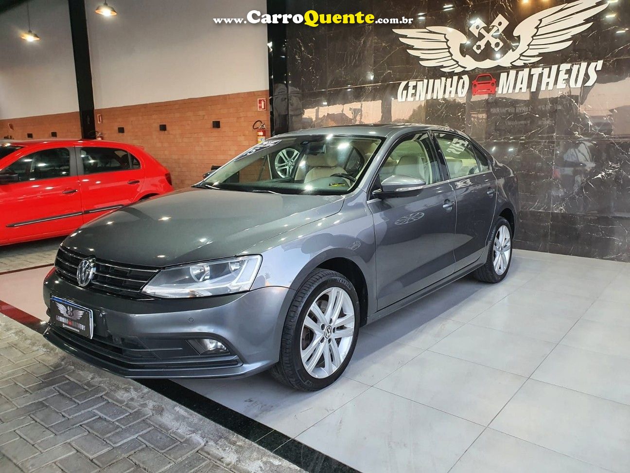 VOLKSWAGEN JETTA 2.0 TSI HIGHLINE 211CV - Loja