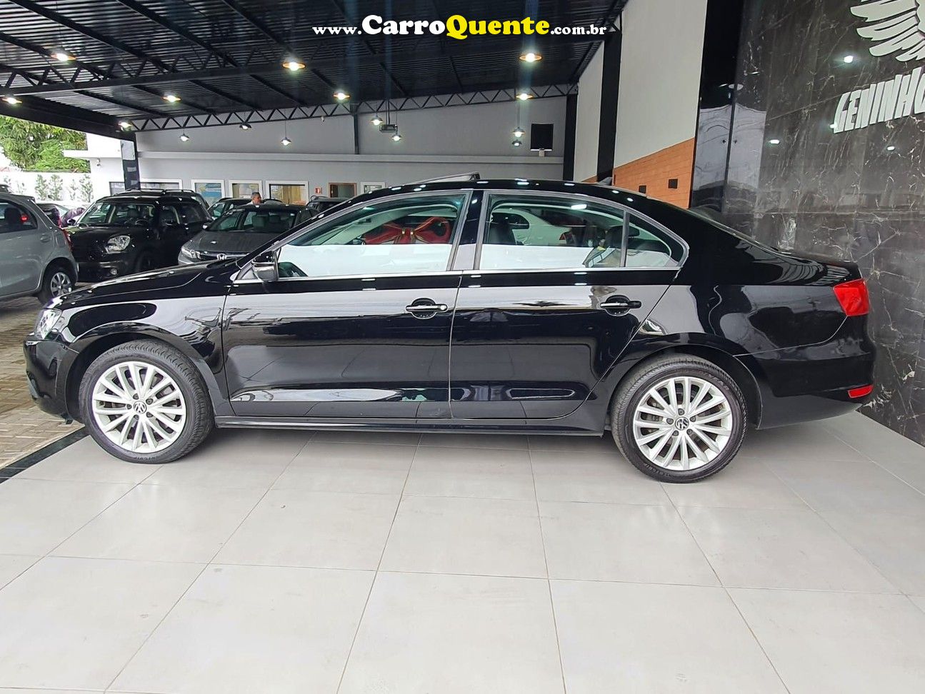 VOLKSWAGEN JETTA 2.0 TSI HIGHLINE 200CV - Loja