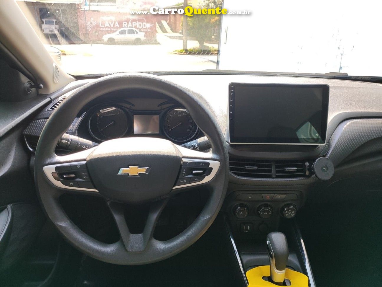 CHEVROLET ONIX 1.0 TURBO - Loja