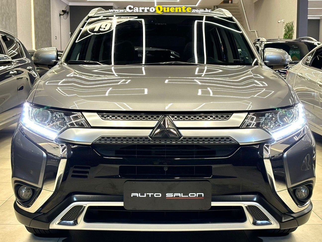 MITSUBISHI OUTLANDER 2.0 MIVEC HPE - Loja