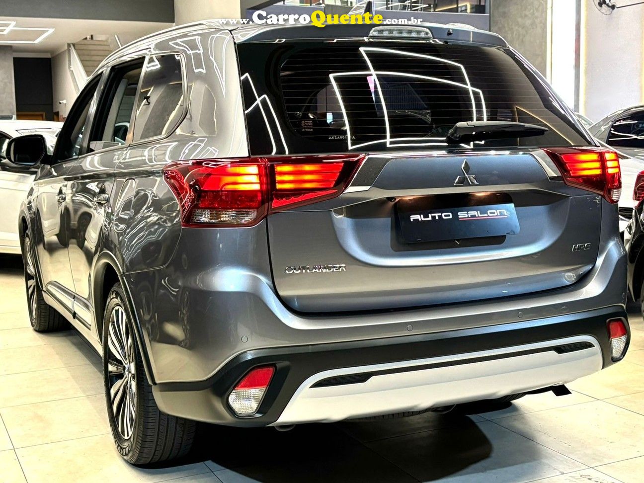 MITSUBISHI OUTLANDER 2.0 MIVEC HPE - Loja