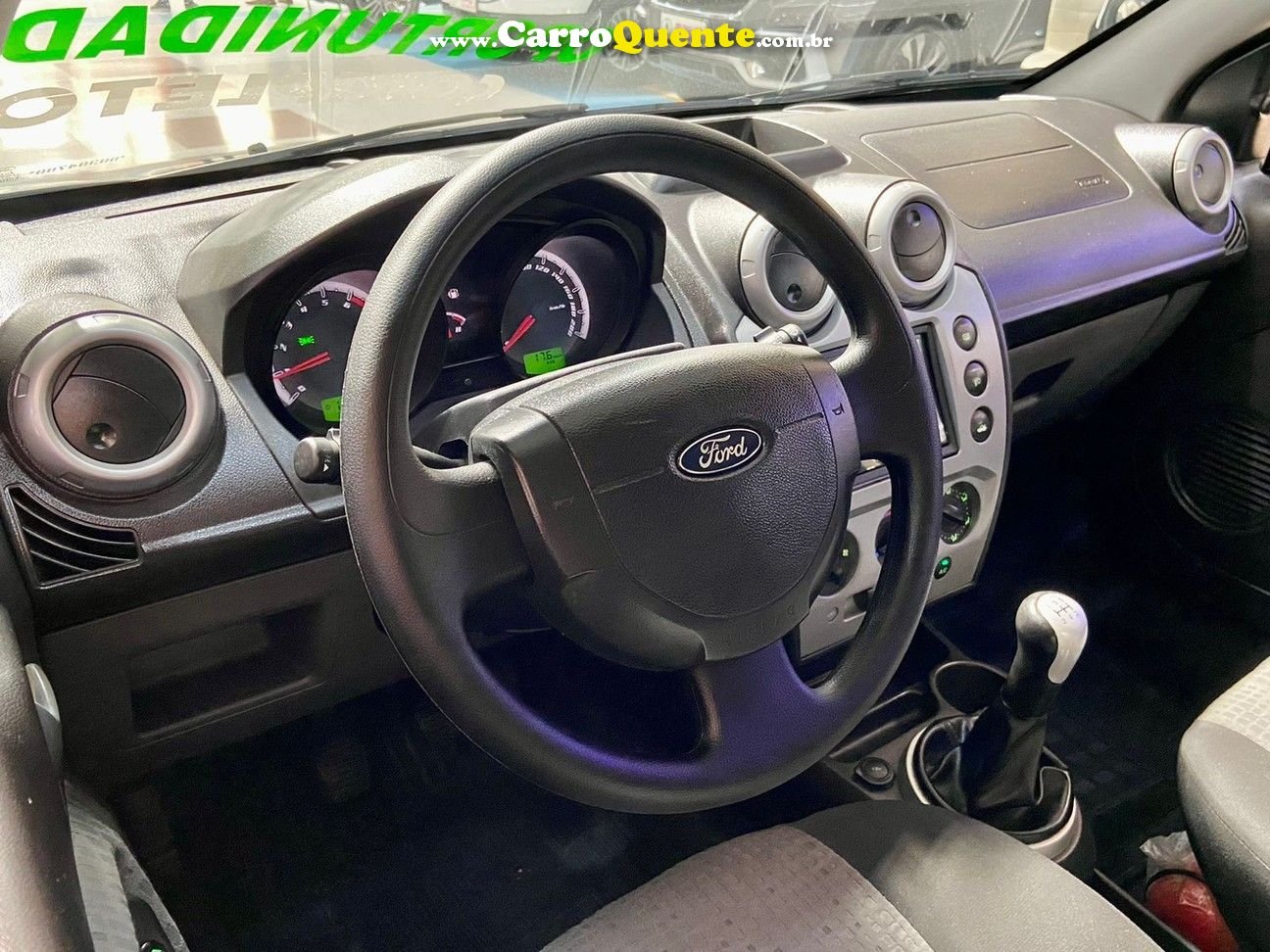 FORD FIESTA 1.6 MPI CLASS SEDAN 8V - Loja