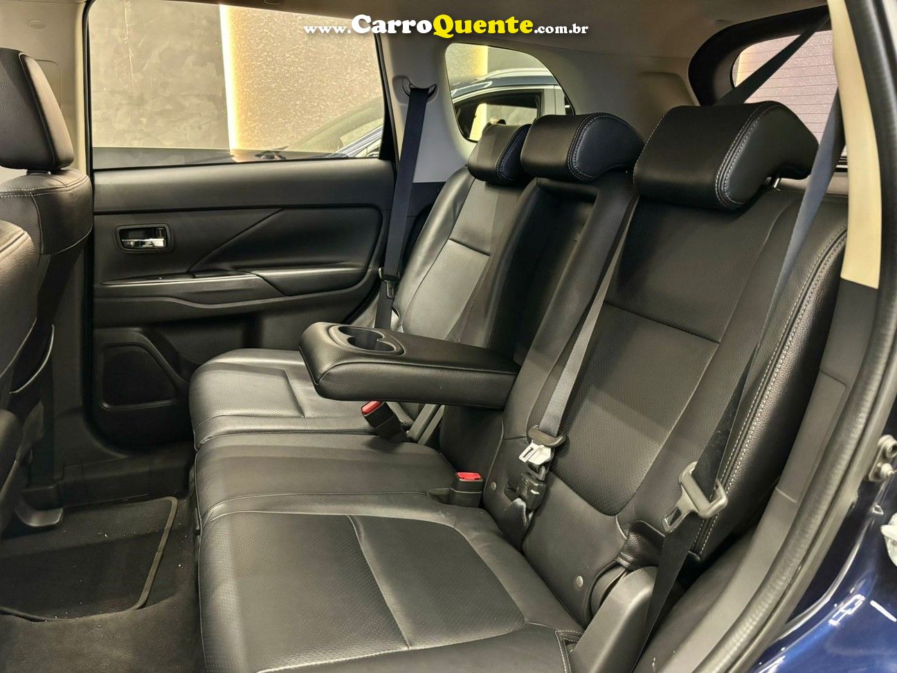 MITSUBISHI OUTLANDER 2.0 COMFORT 16V - Loja