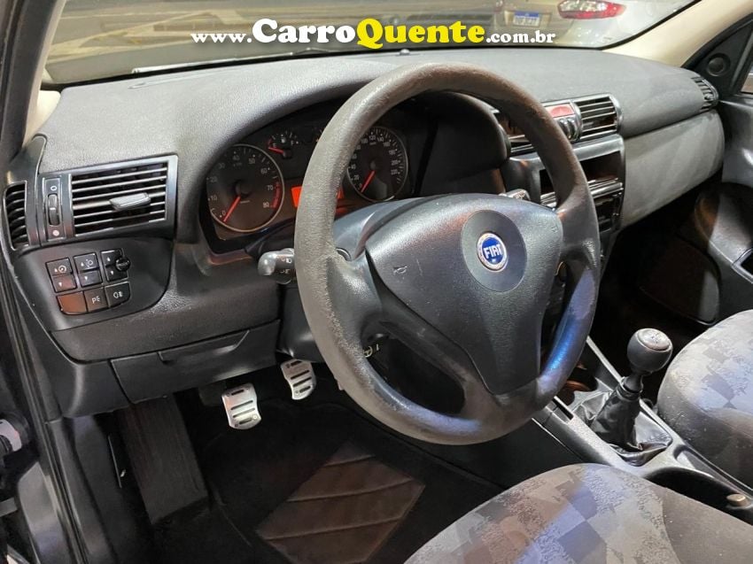 Fiat STILO 1.8 MPI 8V FLEX 4P MANUAL - Loja