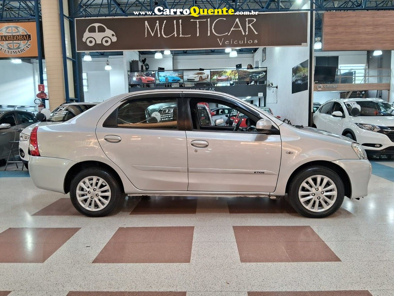 TOYOTA/ETIOS 1.5 XLS SEDAN 16V - Loja