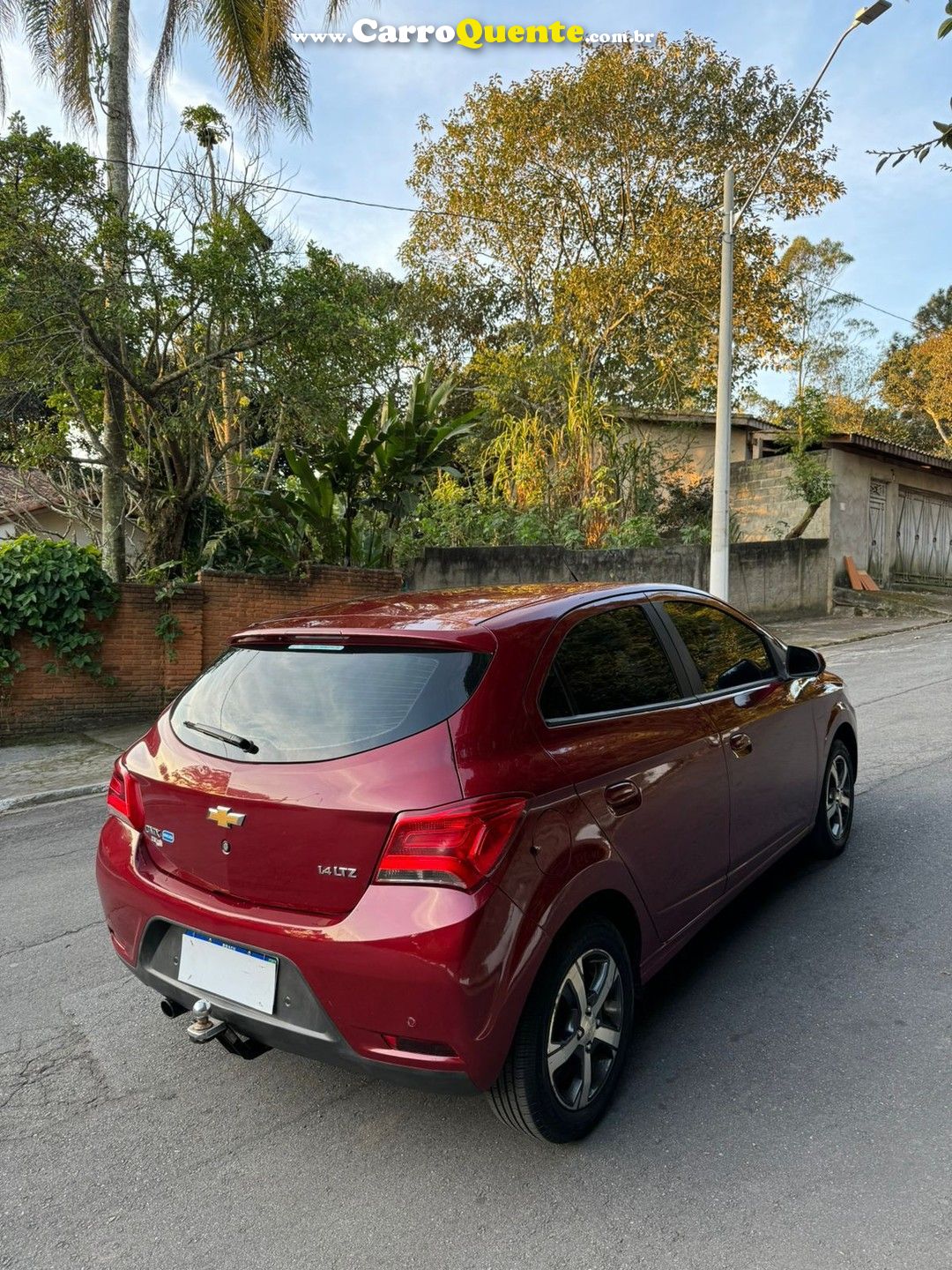 Chevrolet Onix LTZ 1.4 Flex 2018 Lindíssimo!! - Loja