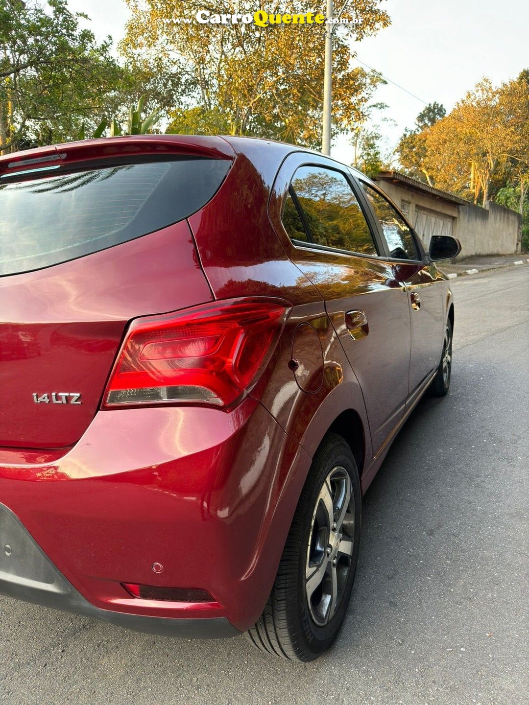 Chevrolet Onix LTZ 1.4 Flex 2018 Lindíssimo!! - Loja