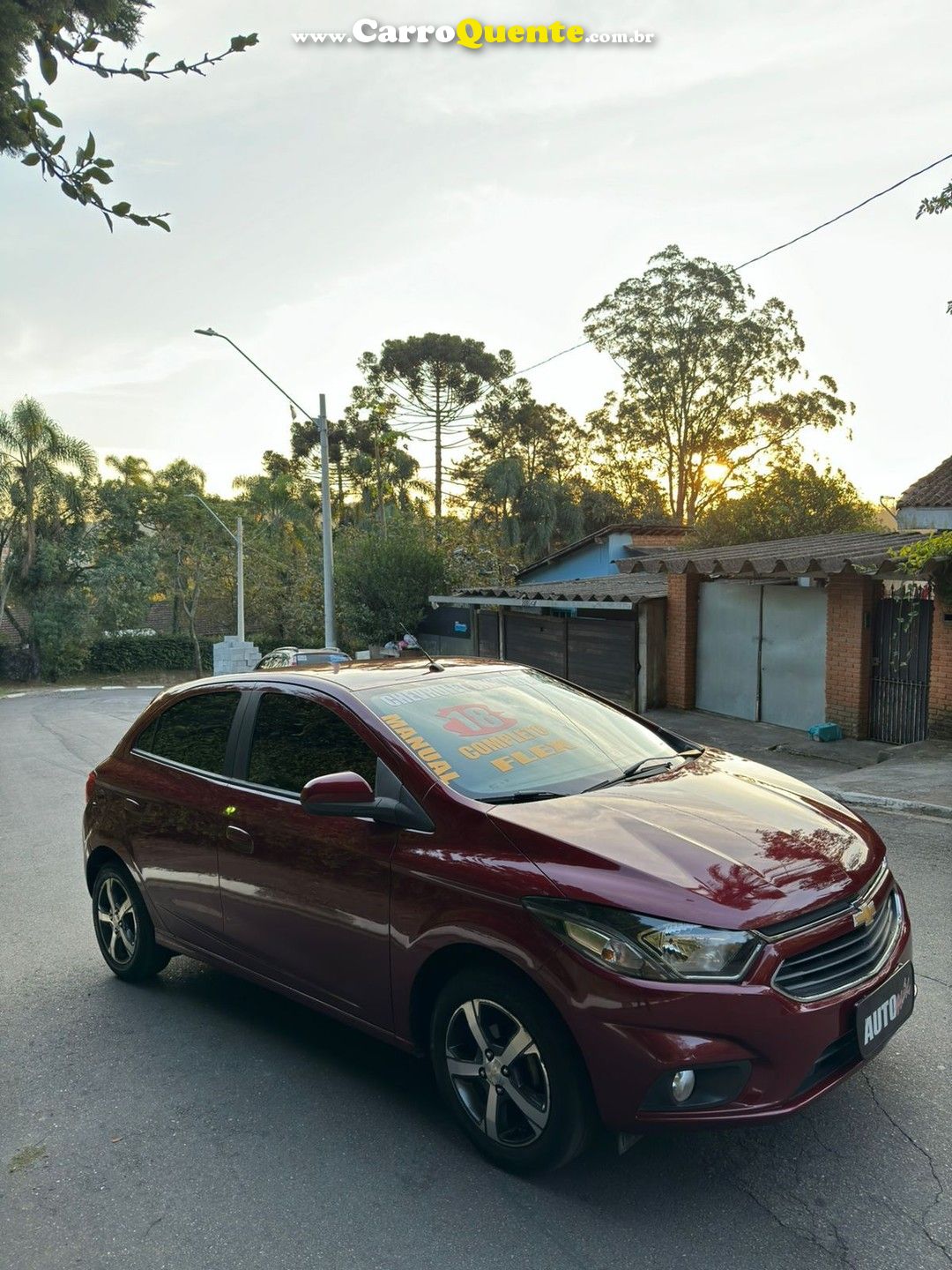 Chevrolet Onix LTZ 1.4 Flex 2018 Lindíssimo!! - Loja