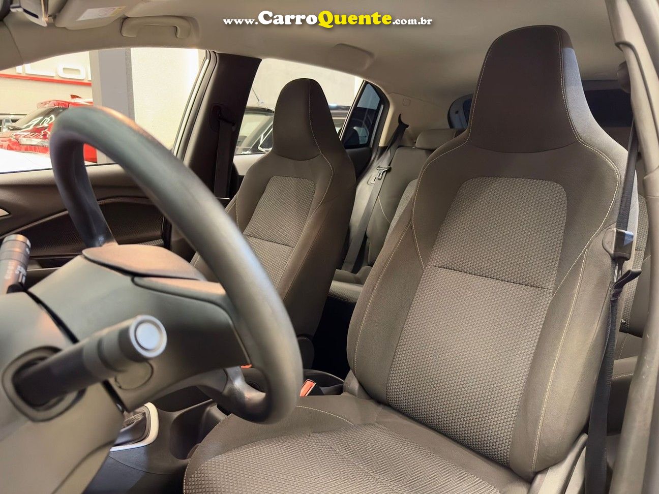 CHEVROLET ONIX 1.0 LT  - Loja