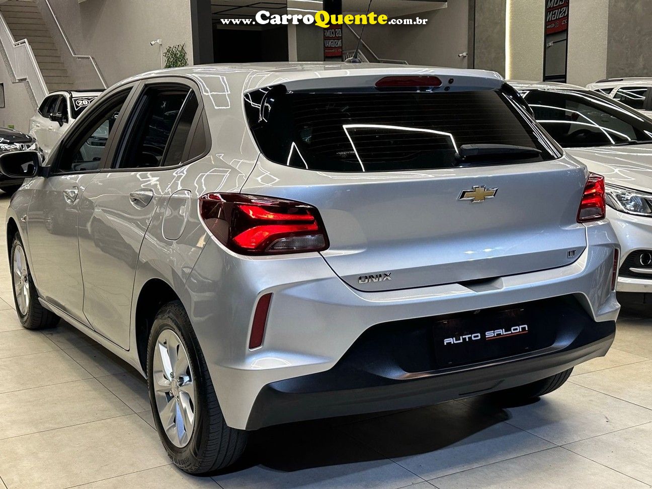 CHEVROLET ONIX 1.0 LT  - Loja