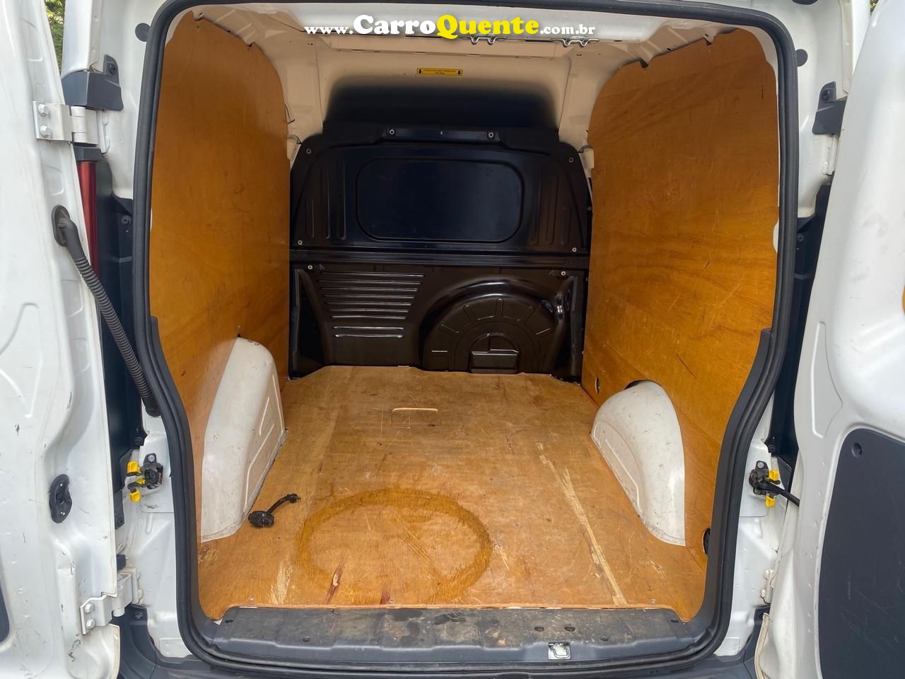 FIAT FIORINO 1.4 MPI FURGAO ENDURANCE 8V - Loja