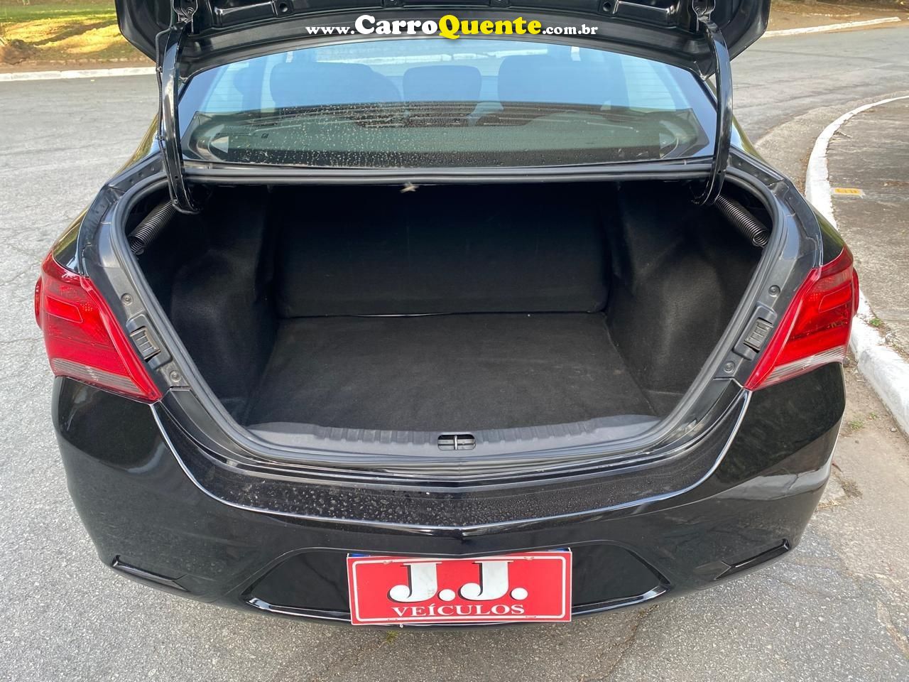 CHEVROLET ONIX 1.0 JOY PLUS BLACK 8V - Loja