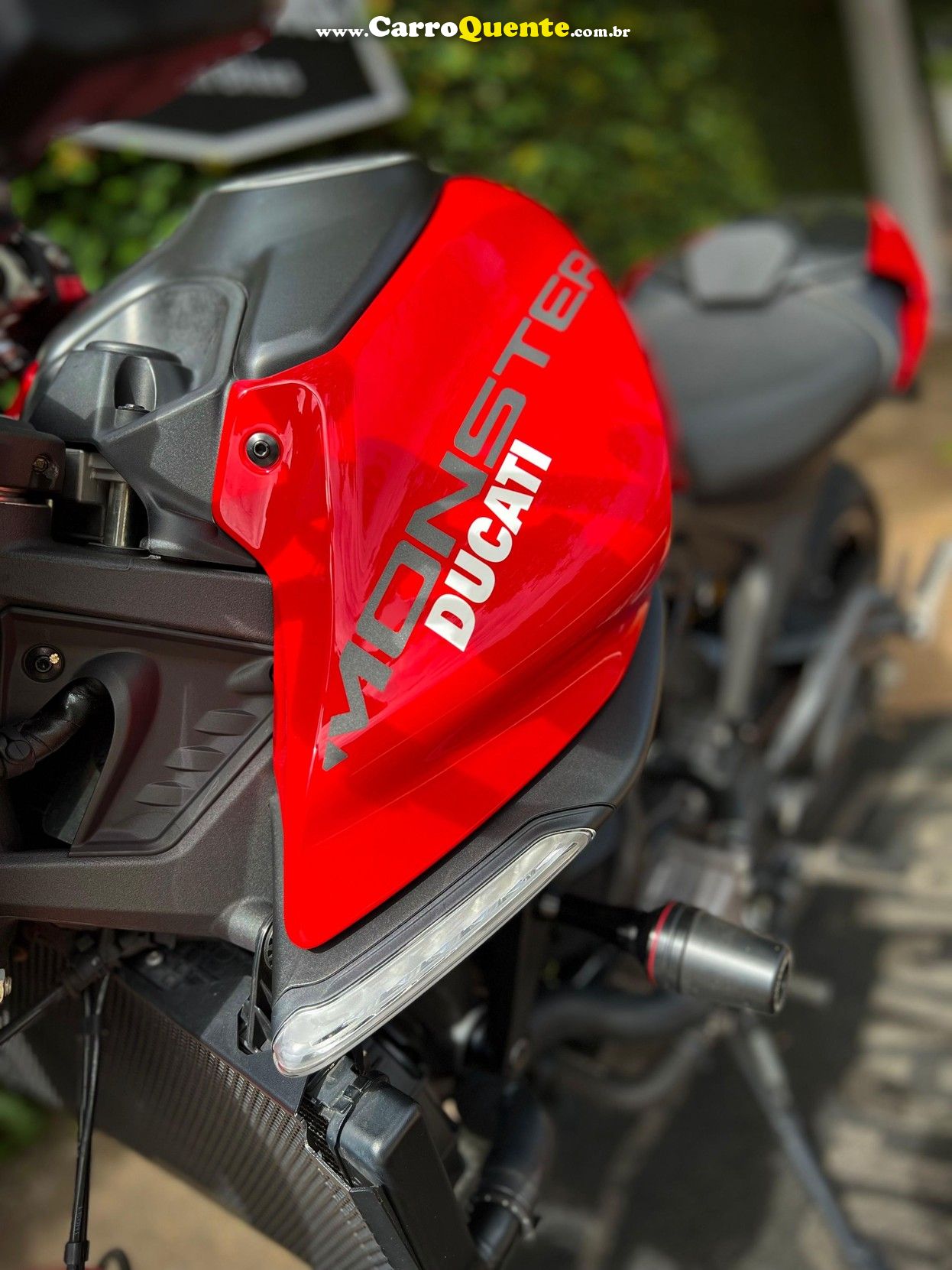 DUCATI MONSTER 937  - Loja