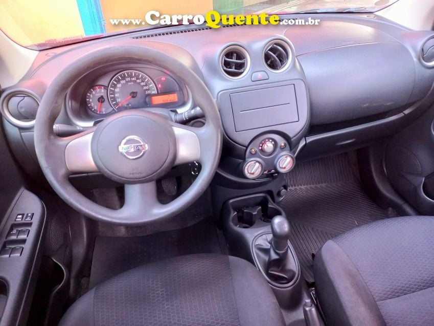 Nissan MARCH 1.0 S 16V FLEX 4P MANUAL - Loja